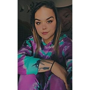 Meet your Posher, Shay